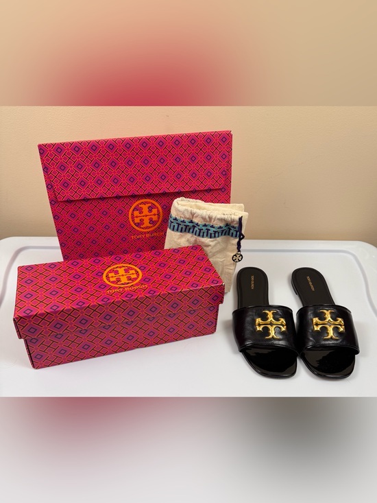 Tory Burch Shoes - Tory Burch Eleanor Leather Slide in Perfect Black